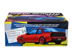 AMT 1531 1:25 Scale 1991 Chevy Beretta GTZ Collectible Plastic Model Kit