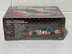 AMT Ertl 6728 1/25 43 STP Richard Petty Pontiac NASCAR Model NEW NOS SEALED 1990