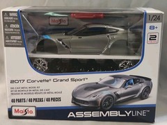 Maisto Assembly Line 1:24 2017 Corvette Grand Sport Die cast model kit /NOB