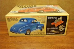 AMT ’40 FORD COUPE 1/25 SCALE MODEL KIT ( build as stock, custom or racing)