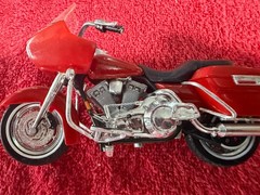 1:18 Maisto Harley Davidson Red Motorcycle (CK 16)