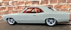 1/24 Scale: 21/20 Inch “Billet Dominator” Wheels With Wide Rear Street Tires