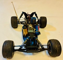 Collectible model racer O.S. car with O.S. Max model engine – unknown condition