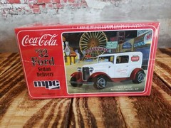 MPC -1/25 scale- 1932 Ford Sedan -Delivery Truck -Coca-Cola , New model kit