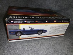 Vintage Monogram Corvette Roadster 1/24 Model Kit #2742