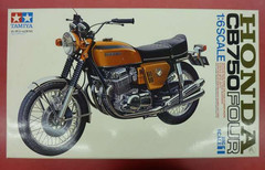 Tamiya 1/6 Honda Dream CB750 FOUR Vintage Motorcycle Model Kit 16001 Open Box