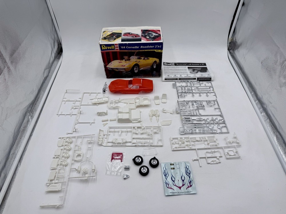 Revell ’68 Corvette Roadster 2’n1 1:25 Scale Model Kit 85-2544 REPLACEMENT PARTS
