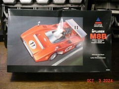 Accurate Miniatures ’70 McLaren M8B Can-Am Racer 1/24 Model Kit UPRM