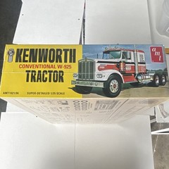 AMT Kenworth Conventional W-925 Tractor Truck Kit 1:25 Plated Wheels AMT1021/06