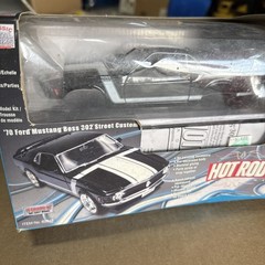 Classic Metal Works Boss 302 Mustang Hot Rod Die-Cast Model 2003 1/24 Sealed