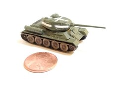 Takara 1/144 World Tank Museum 1. Russian Army T34/85 Command tank. (#15)