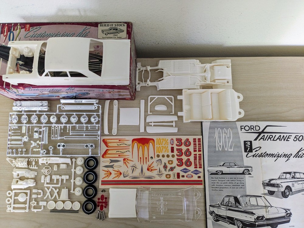 **RARE! *ORIGINAL VINTAGE AMT 1962 FORD FAIRLANE HT KIT **COMPLETE **SUPER NICE!