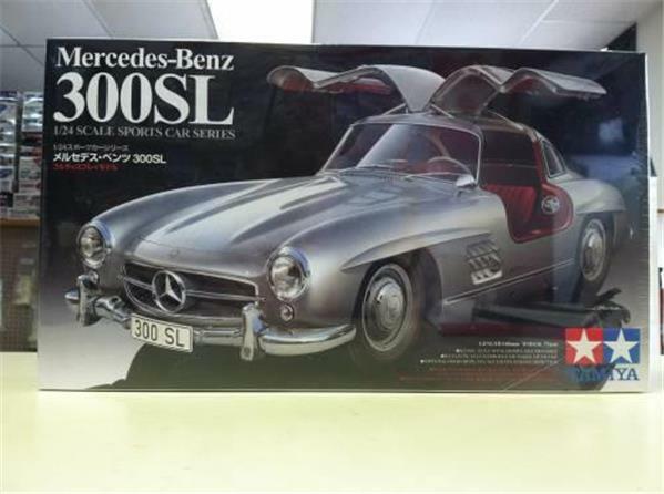 Tamiya 24338 Mercedes-Benz 300SL model kit