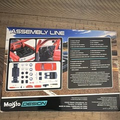 Maisto 1:24 1971 Datsun 510 Unassembled Car Kit Red Die-cast Opening Parts