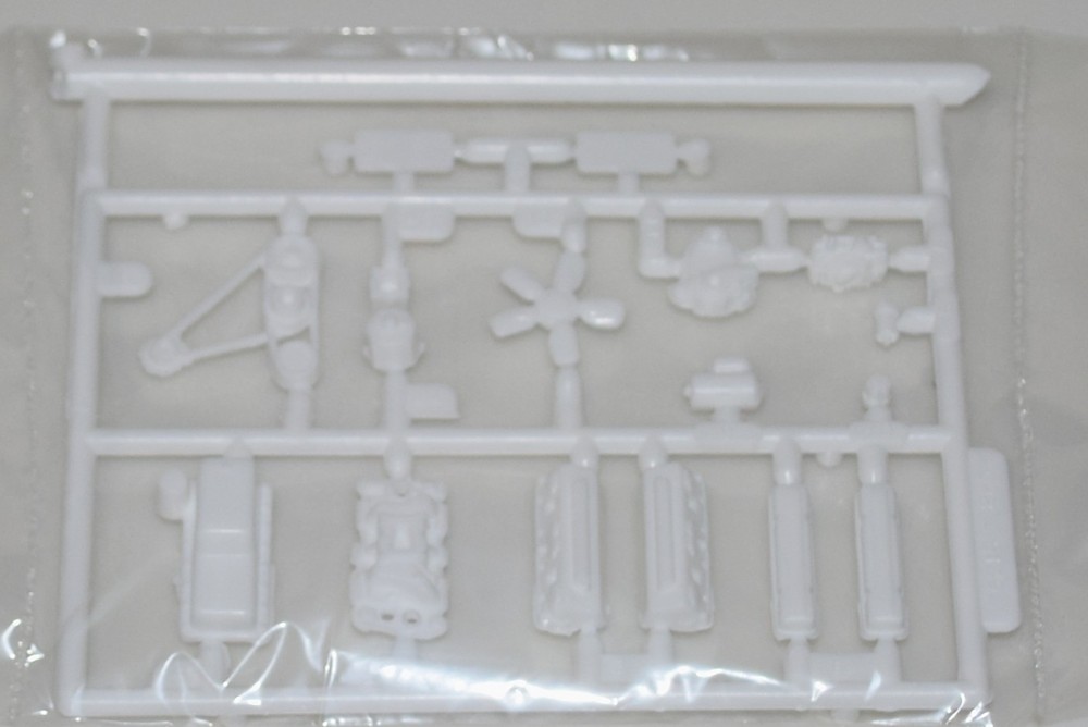 AMT 1972 CHEVY COKE RACER’S WEDGE 1506 ⭐PARTS⭐ INTAKE MANIFOLD+OIL PAN+MORE 1:25