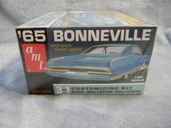 1/25 SCALE AMT 1965 BONNEVILLE SPORT COUPE 3-IN-1 CAR WHITE MODEL KIT-SEALED!