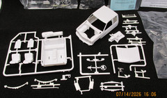 AMT 1:25 1996 Chevy C3500 Dually Pickup EASY BUILD Skill Level 2 Kit #1409