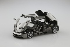 Aoshima Bunka Kyozaisha 1/24 The Supercar Series No.02 Pagani Huayra 2012 Plasti