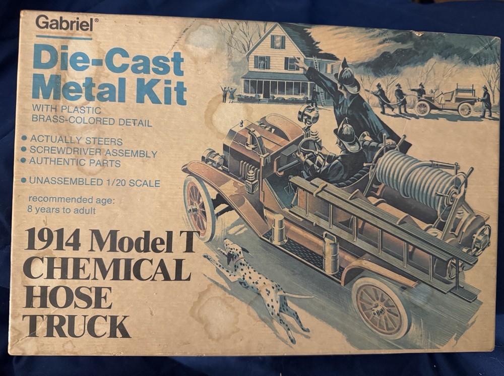HUBLEY/GABRIEL 1914 MODEL T FORD CHEMICAL HOSE FIRE TRUCK 1/20 scale