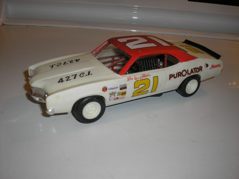Vintage 1/25 Donnie Allison Mercury Cyclone NASCAR Stock Car 4 Parts/Restore