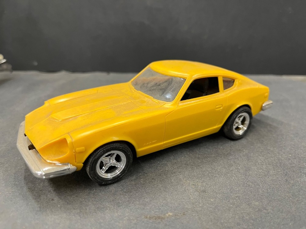 C17 Monogram Datsun 280z Sports car vintage built car model McM. 1/24