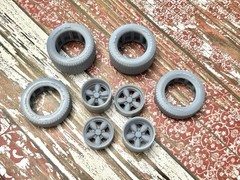 1/24 Scale: 15-inch “Daisy Mags” Resin Wheels W/ Wide Rear Tires