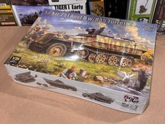 Border 1/35 BT-042 Sd.Kfz.251 Ausf.D w/ R35 Turret