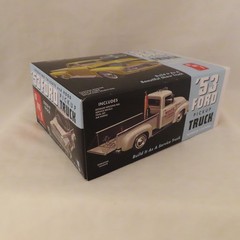 AMT ‘53 Ford Pickup Truck 3-in-1 Trophy Series 1/25 Scale Model Kit AMT882/12