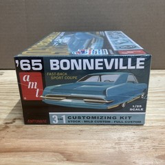AMT 1965 Bonneville Sport Coupe 1/25 Scale 3 In 1 Model Kit Sealed AMT1260/12