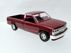 1988 CHEVROLET SILVERADO C-1500 BRANDYWINE PROMO MODEL KIT IN BOX VERY NICE!!!