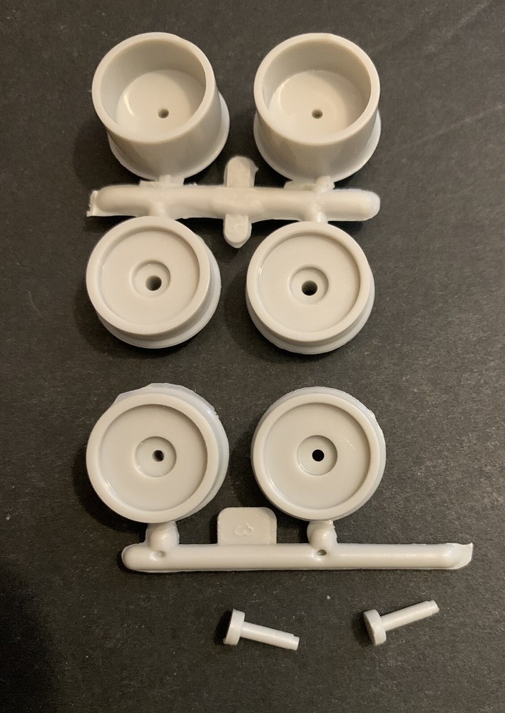 71 Mustang Boss 351 WHEEL BACKS 122-2 1623-B Model Car Parts COMBINE PARTS