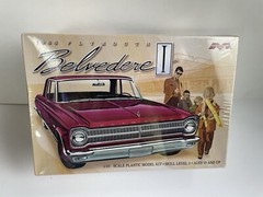 Moebuis Model 1965 Plymouth Belvedere I 1/25 Model Kit Sealed (S3)