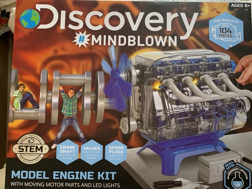 Discovery Mindblown Model Engine Kit with Moving Motor Parts and Led Lights