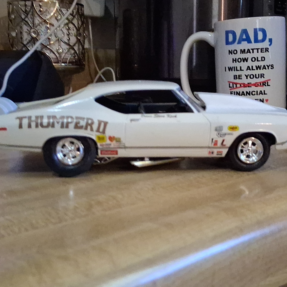 Chevrolet Chevelle White Dragster Diecast Drag Racing Car Model