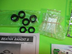 BEATNIK BANDIT 2 SHOW ROD WITH RF FIGURE AND ED ROTH FIGURE REVELL 1996