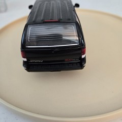 Vintage 1/25 Plastic AMT Ertl Promo 1996 GMC Jimmy SUV – Black & Display Box