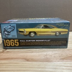 AMT 1965 Bonneville Sport Coupe 1/25 Scale 3 In 1 Model Kit Sealed AMT1260/12