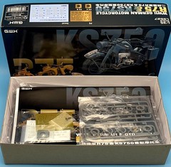 Great Wall Hobby 1/35 GWH L3527 WWII German Motorcycle R75 & KS750 2 in 2 New
