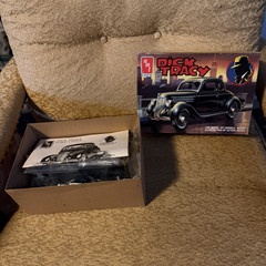 AMT Ertl Dick Tracy Car 1:25 Plastic Model Kit Unassembled Not Painted 6107
