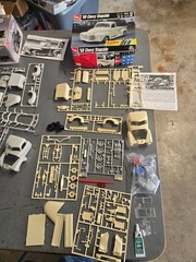 AMT ERTL 1/25 Scale ’50 CHEVY STEPSIDE PICK-UP TRUCK LOT of 2 MODEL KIT