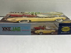 1/25 AURORA JAGUAR XKE JAG HARDTOP OR CONVERTIBLE PARTIALLY BUILT MODEL CAR KIT