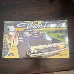 Moebius Models 1:25 1961 Pontiac Ventura Plastic Model Kit Skill 3 MPN 1211