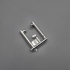 1/25 1/24 Model Car Parts Kit Bash Junkyard Chrome RT Badge Small