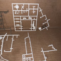 Vintage Plastic Model Junkyard Lots (LotJY473)