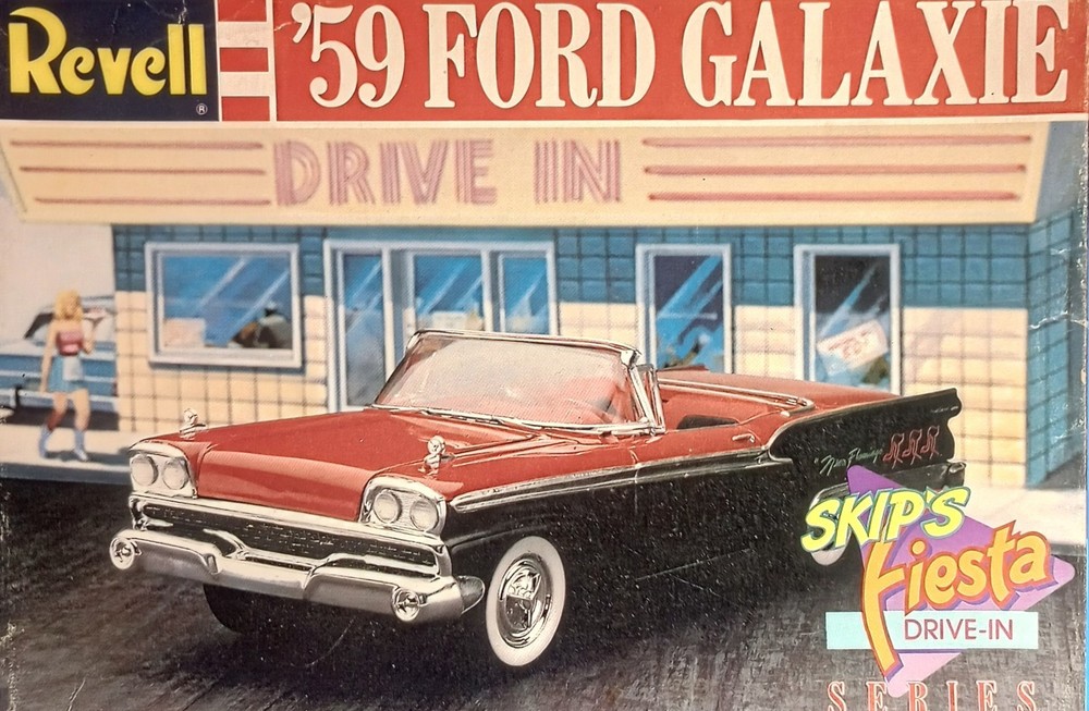59 FORD GALAXIE SKYLINER – TRUNK BOX – REVELL 7162 – MODEL CAR KIT PARTS LOT