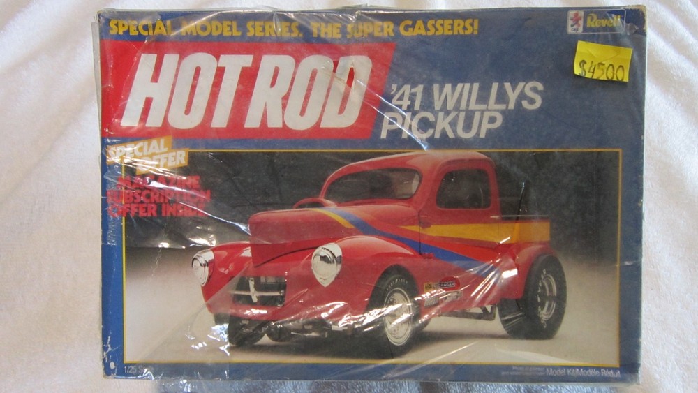 REVELL HOT ROD 41 WILLYS PICKUP SUPER GASSERS 1/25 SCALE 1985