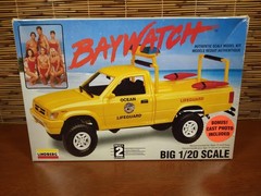 Lindberg Baywatch Toyota 4×4 Pickup Beach Patrol 1/20 Scale Model Car (72588)