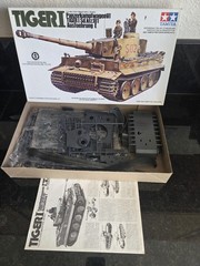 TAMIYA GERMAN TIGER I TANK 1/35 SCALE MODEL KIT
