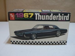 Vintage AMT 1967 Thunderbird H.T. 1/25 Model Kit 6227-170 New Open Box Parts