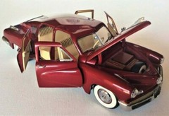 Tucker Built Vintage Classic Dream Concept 1:24 Promo Car Carousel RED Model